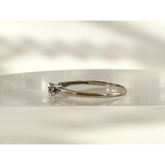 Dainty Minimalist Solitaire 925 Sterling Silver Vintage Ring - sz 9 - Picture 5 of 14